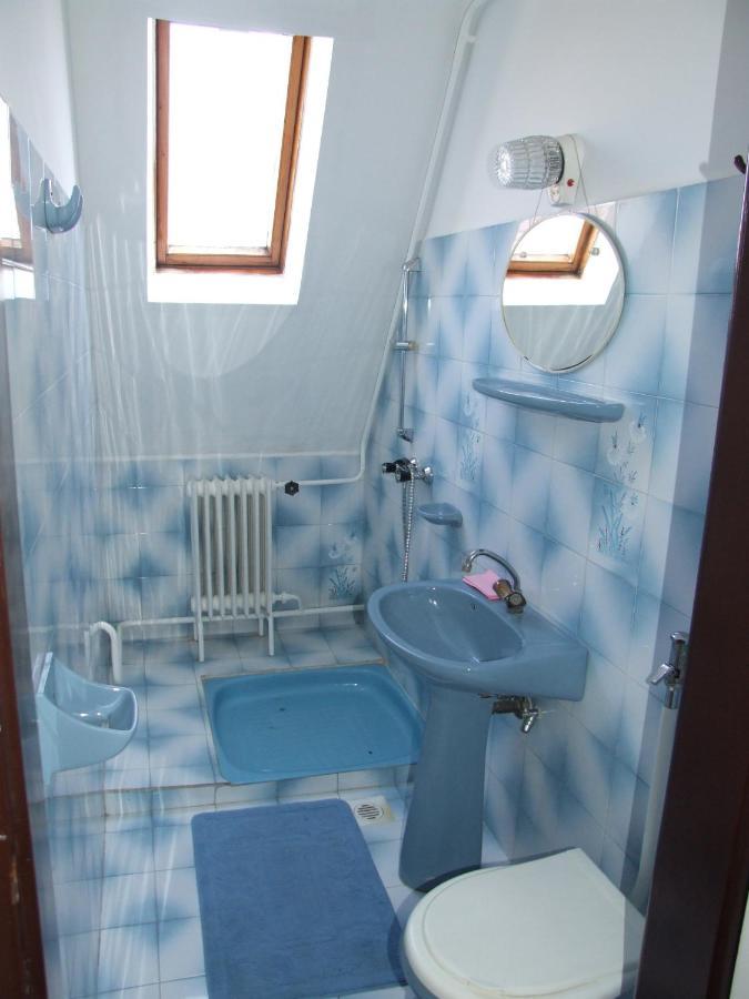 Revesz Vendeghaz Hotel Harkány Room photo